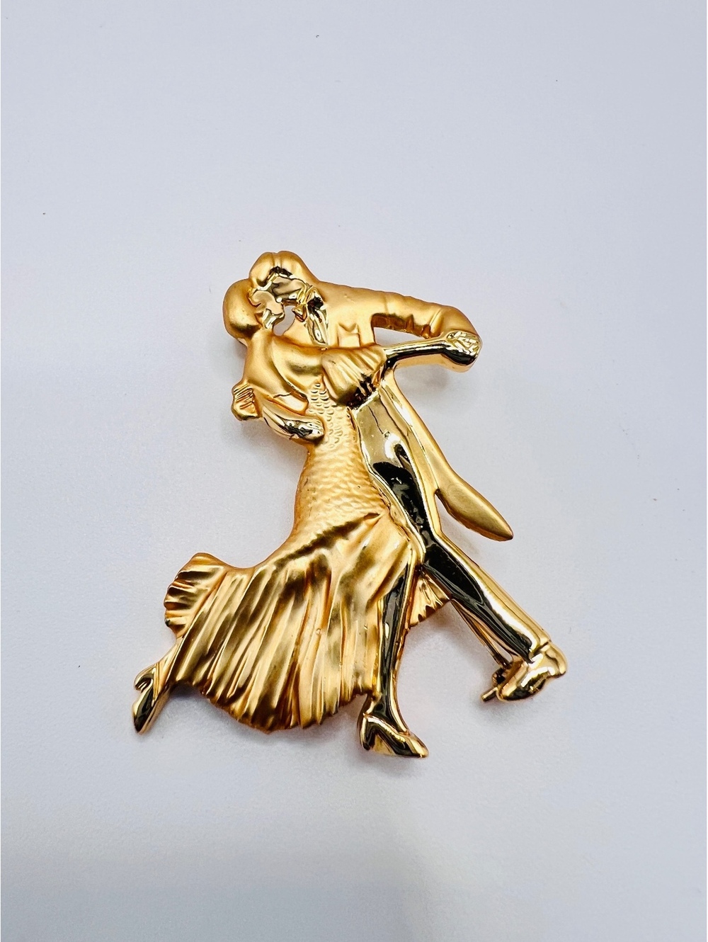 Vintage Gold Tone Ballroom Dancing Couple Brooch Figural Dance Pin